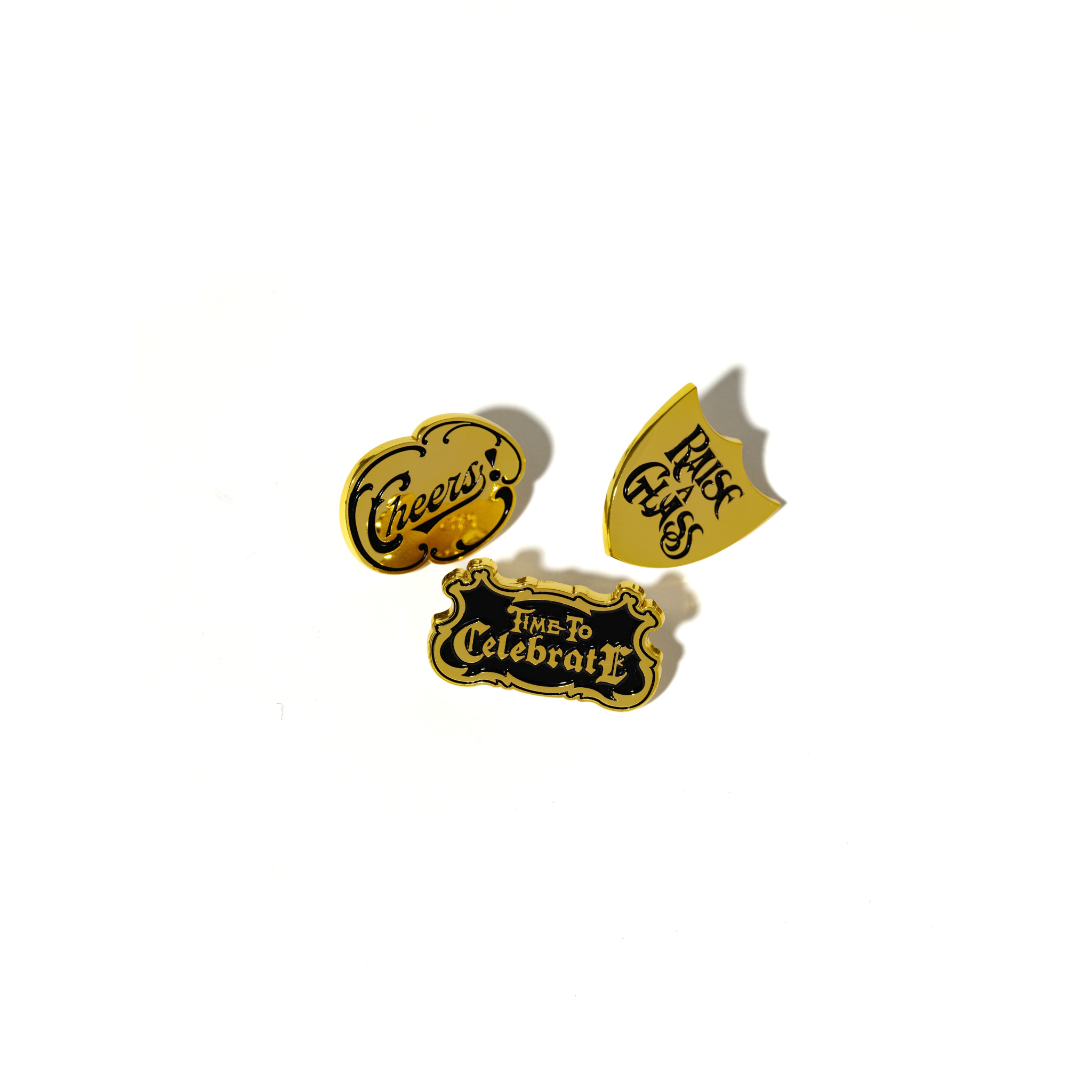 Gommone × PERKS — A Toast to the Moment “Cheers” Pin